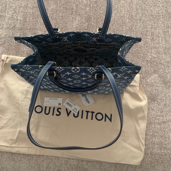 Louis Vuitton Onthego MM Blue Denim - Picture 8 of 9